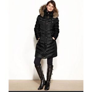 Michael Michael Kors black Down puffer foux fur trim Hooded winter coat Ps